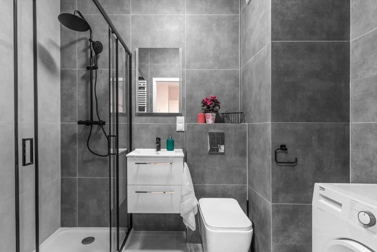 Apartamenty Homely Place Centrum - Stary Rynek - Parking Poznan Ngoại thất bức ảnh