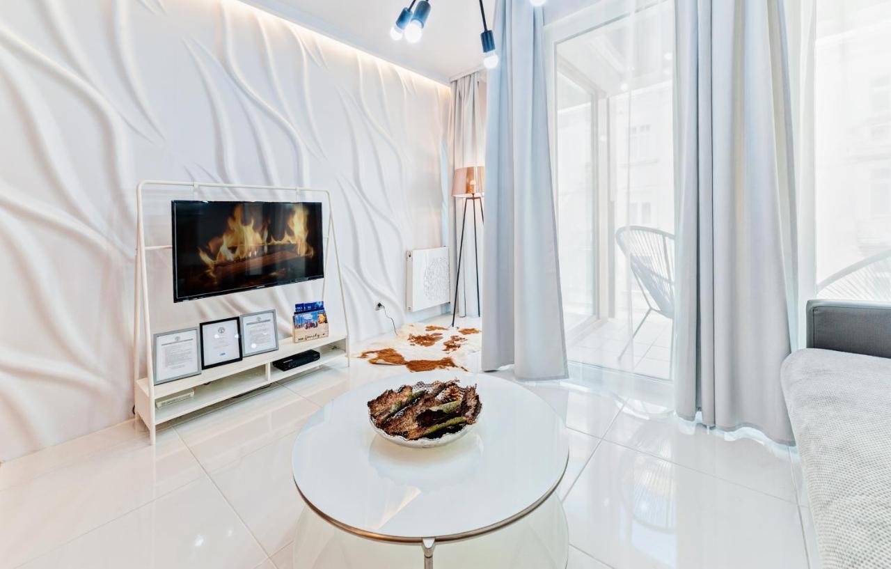 Apartamenty Homely Place Centrum - Stary Rynek - Parking Poznan Ngoại thất bức ảnh