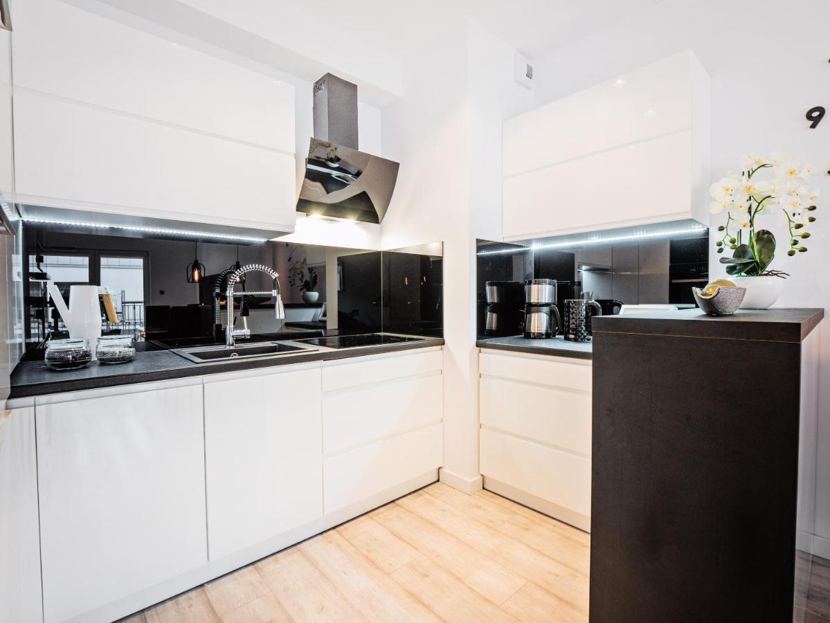 Apartamenty Homely Place Centrum - Stary Rynek - Parking Poznan Ngoại thất bức ảnh