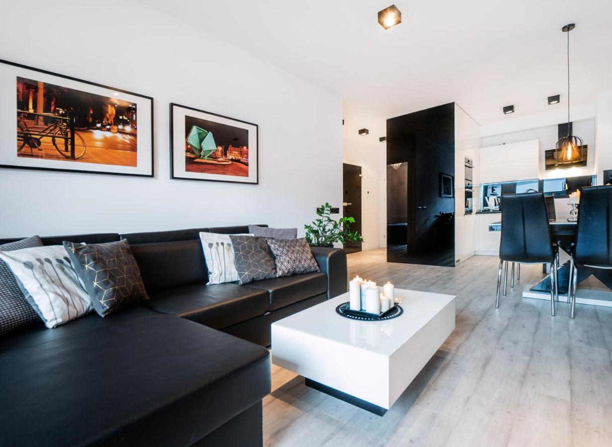 Apartamenty Homely Place Centrum - Stary Rynek - Parking Poznan Ngoại thất bức ảnh